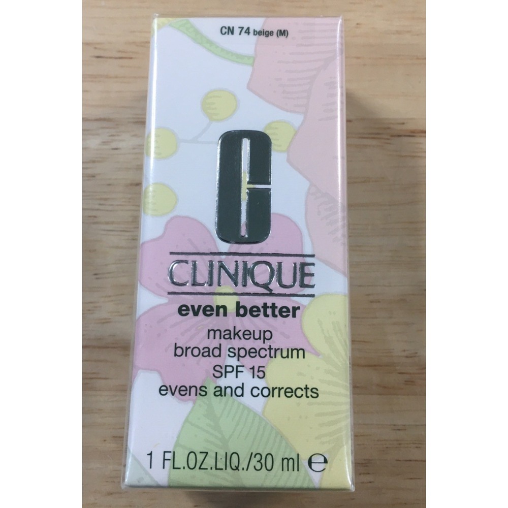 Clinique Even Better Makeup Foundation CN 74 Beige SPF 15 Corrects